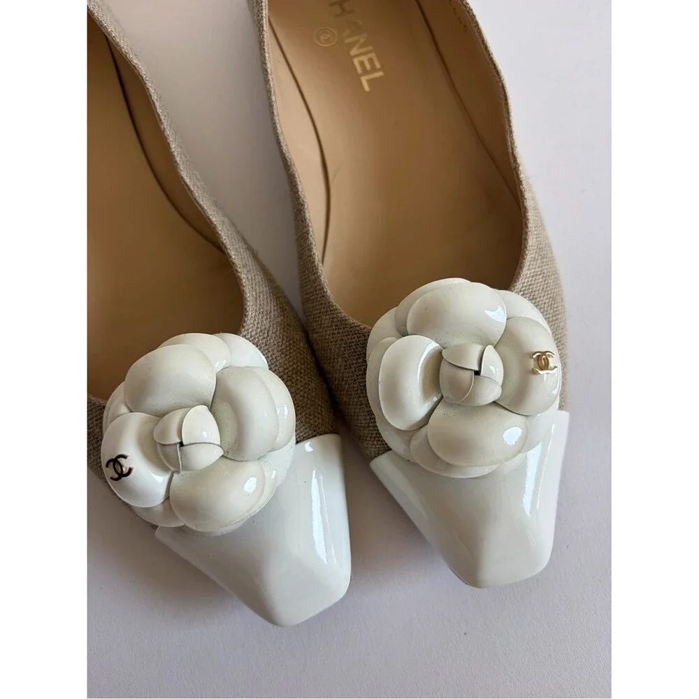 Chanel Tweed Beige and White Camellia Pointed Toe Flats - Picture 3 of 10